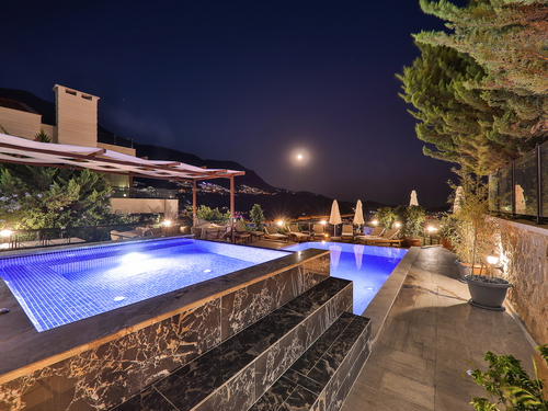  gece  -  Kasım
  | Kalkan Merkezde Deniz Manzaralı Lüks Villa